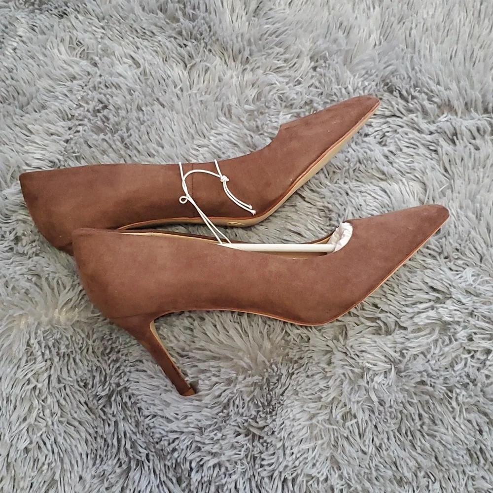 🆕️ A New Day Pumps - Picture 2 of 5